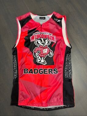 University of WI Cycling Jersey Men Medium Madison Bucky 3/4 zip Badgers Wisco